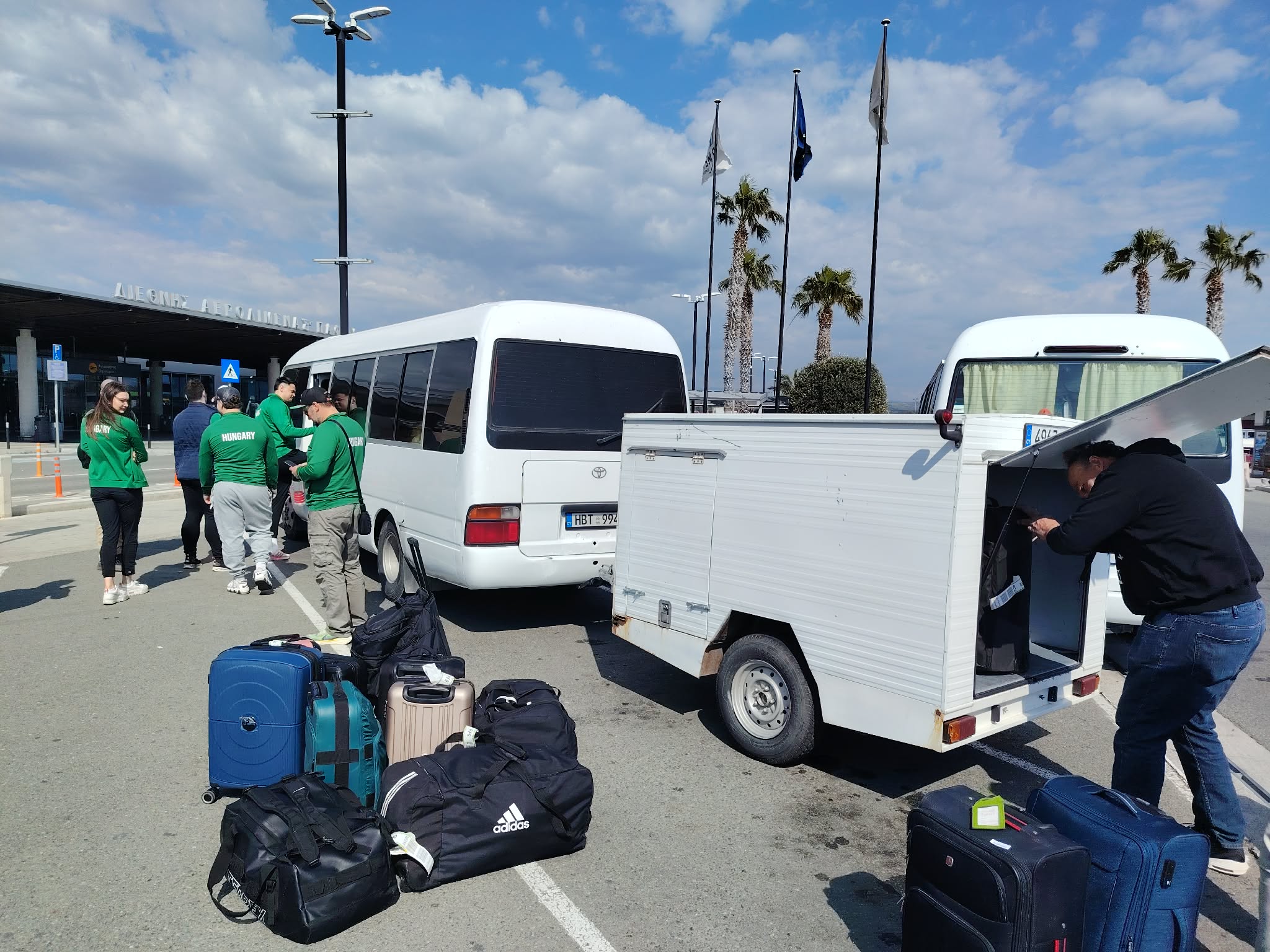 124ce366-e031-43f5-b3ca-ce211855124b